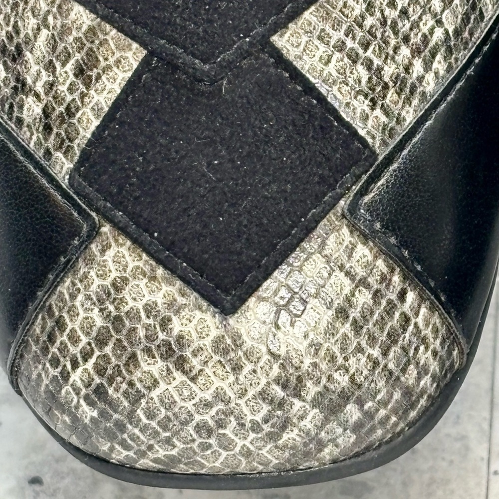 Trotters Sharp Ballet Flats Snake Print Slip Ons 9.5N - Picture 3 of 10